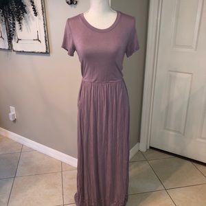 COPY - Boutique maxi dress. Size small. Laser cut detail.